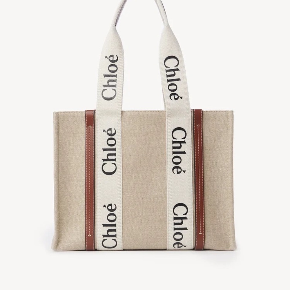 Chloe medium woody bag - comes with dust bag- like new!